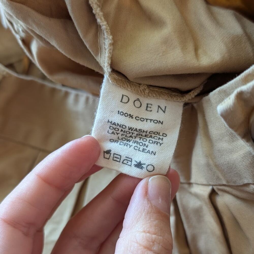 Doen High-Waist Pleated Shorts in Camel - Picture 9 of 9